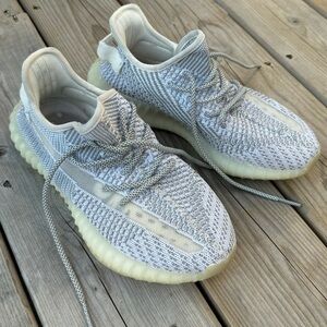 Adidas Yeezy Boost 350 V2 Size 7